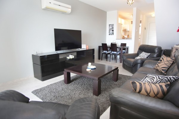 2 Bedroom Townhouse Serenity
